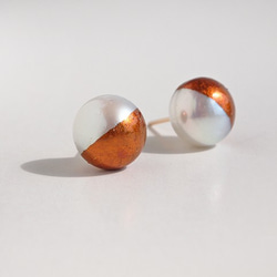 “新色”茜珍珠【穿孔耳環】| 橙棕白色淡水珍珠10mm | 第3張的照片