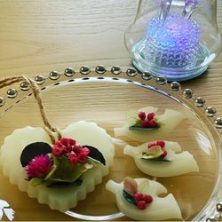 【SALE】冬に飾るアロマワックスサシェ蜜蝋100% 2枚目の画像