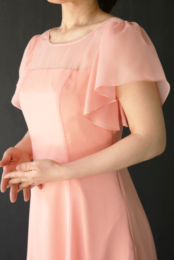 演奏会・発表会に / 控えめエレガントな胸元ヨーク切替の袖付きフレアーロングドレス(ピンク) 1-0285-1 5枚目の画像