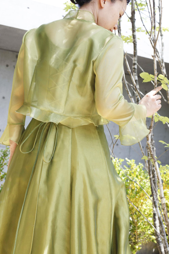 ピアノ発表会・結婚式に / 脚長に見えるオーガンジーのフリルボレロ(オリーブグリーン) 1-0183-8 実寸 受注製作 ピアノ発表会 ドレスワールド服創屋