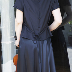 コーラス・演奏会に / 上質な光で不動の定番 サテンスカート(ブラック) 1-0098 3枚目の画像