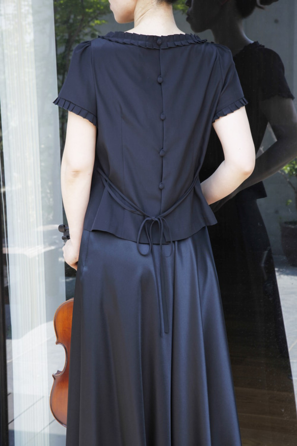 コーラス・演奏会に / 上質な光で不動の定番 サテンスカート(ブラック) 1-0098 3枚目の画像