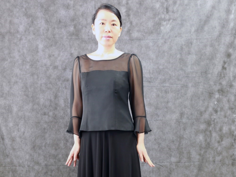 ピアノ伴奏・オケ演奏に / シフォンのデコルテシースルーブラウス(ブラック) 1-0301-2