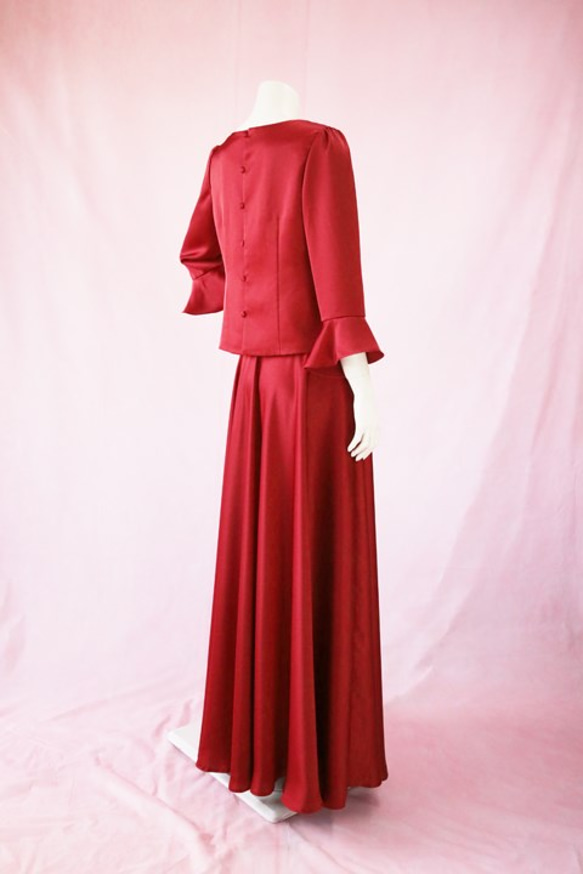 演奏会・発表会に / 高品質 とろみが美しいモードサテンの赤いブラウス＆ロングスカート(お得なセット) 1-0321 2枚目の画像