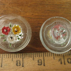 フランスアンティーククリアガラスボタン(小花） 2枚目の画像