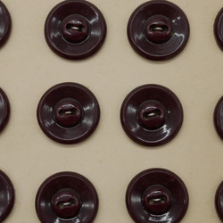 フランスアンティークプラスチックボタン（ラウンドブラウンM） 2個セット 3枚目の画像