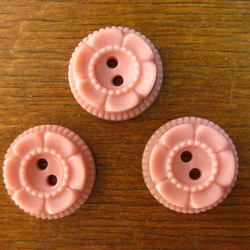 フランスアンティークプラスチックボタン（Pink）3個セット 2枚目の画像