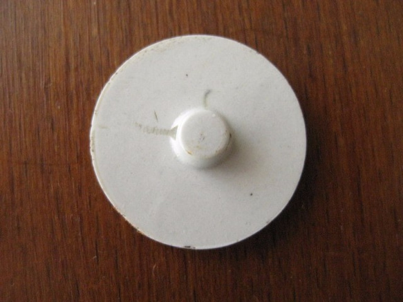 フランスアンティークプラスチックバニーボタン（ホワイト） 4枚目の画像