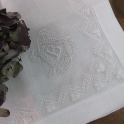フランスアンティークハンドメイドイニシャル刺繍入りハンカチーフ（B