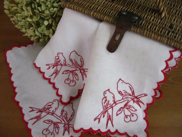 フランスアンティーク刺繍入りハンドメイドテーブルナプキン(M)A 1枚目の画像