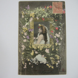 フランスアンティ－クポストカード（フラワーフレームと女性） 2枚目の画像