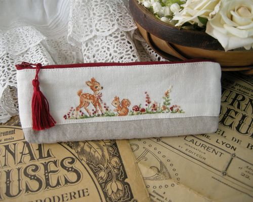 ハンドメイド】Cherirオリジナルハンドメイドバンビとリスの