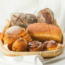 Boulangerie Lafi人気のパンセット(大)　※ちょっぴりお得です♪ 1枚目の画像