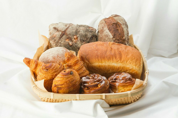 Boulangerie Lafi人気のパンセット(大)　※ちょっぴりお得です♪ 1枚目の画像