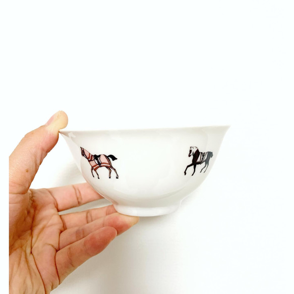 おしゃれなお馬さんのお茶碗 2枚目の画像