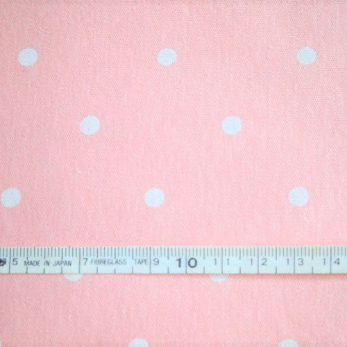 水玉模様のピンクのCHEEKY Tシャツ地 ピンク地 白水玉柄 42×58㎝ はぎれ 流星 通販 9267568