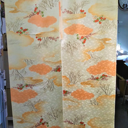 留袖着物リメイク：のれん、とてもお洒落な暖簾です、 お部屋の