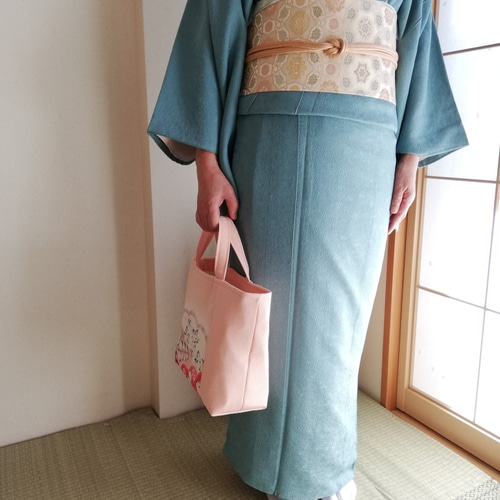 着物帯リメイク☆トートバッグ 質の良い帯地を普段使いのバッグ