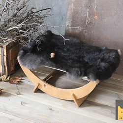 受注製作｜ラビットファー使用 猫用ハンモックーC（チーク） 猫ベッド キャットベッド ペット家具 1枚目の画像