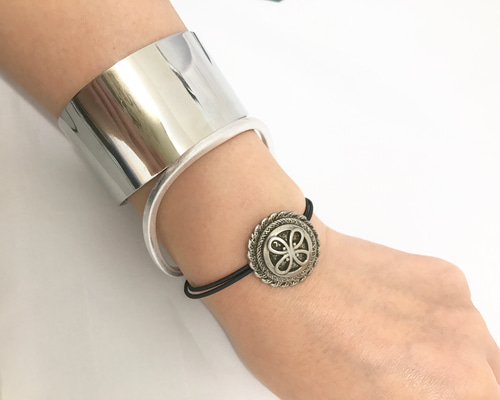 0_a5229bdc172f8e27068cee9c8636