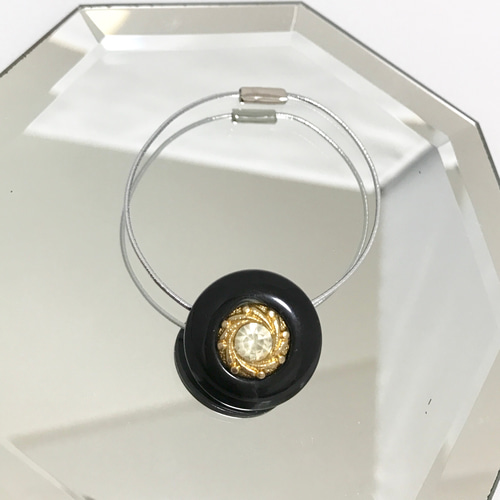 ヴィンテージボタン ブレスレット ゴム仕様 クリスタル付ボタン