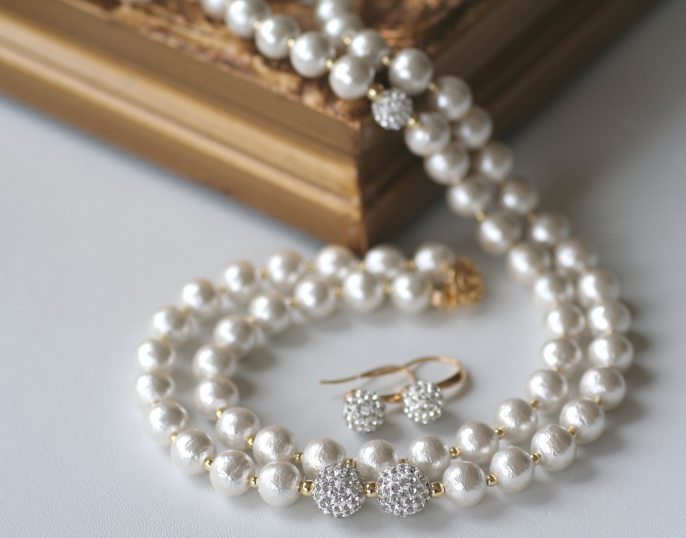 creema限定 福袋 コットンパールとラインストーンボールのロングネックレス＆ピアス(イヤリング)の2点セット