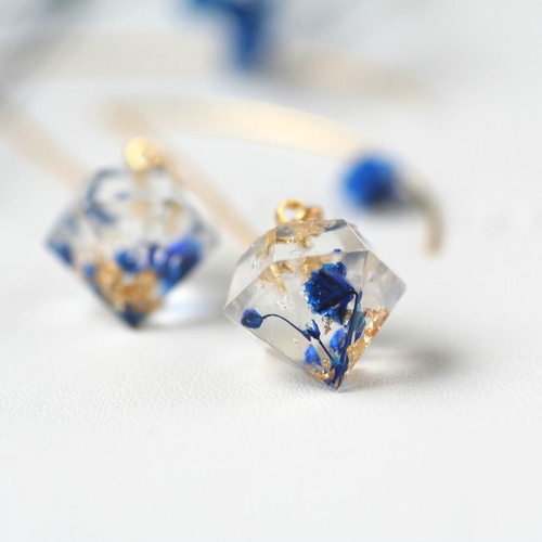 かすみ草 イヤリング ピアス / Blueberry ネイビー | nanuka