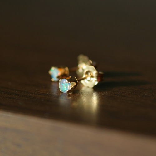 14kgf 天然石 高品質エチオピアンオパール 4mmカボションリング 指輪