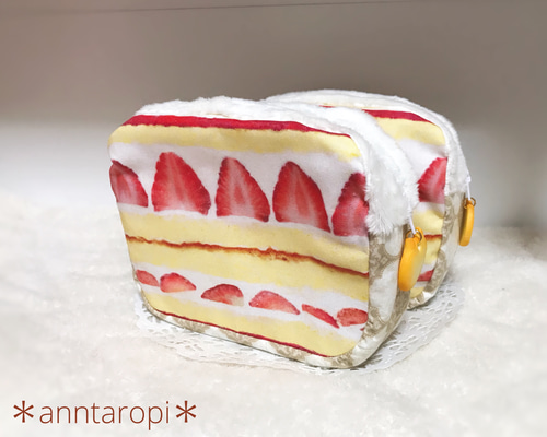 ショートケーキにゃんポーチ ポーチ ＊anntaropi＊ 通販 8199668