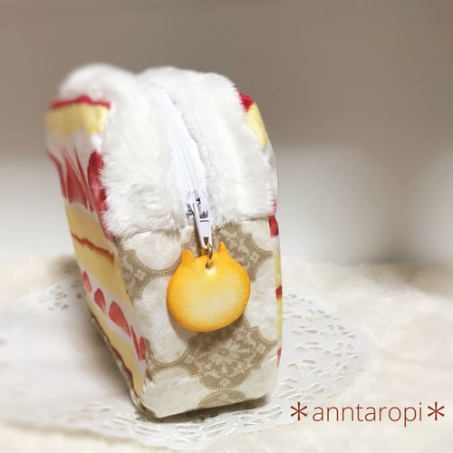ショートケーキにゃんポーチ ポーチ ＊anntaropi＊ 通販 8199668
