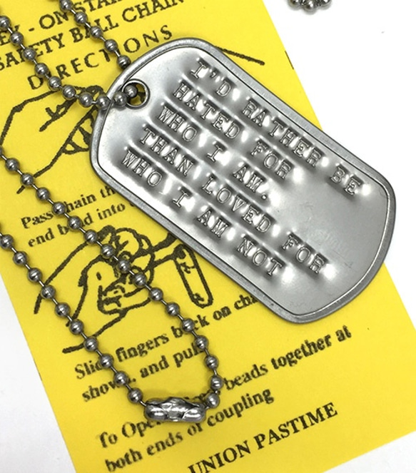 名言 DOGTAG 偽りの自分を愛されるよりも、本当の自分が嫌われるほうがいい DP-045 USA 新品 1枚目の画像