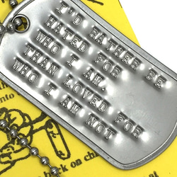 名言 DOGTAG 偽りの自分を愛されるよりも、本当の自分が嫌われるほうがいい DP-045 USA 新品 2枚目の画像