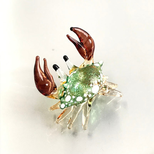 ミニチュアガラス　カニ（小）　レッド・グリーン　セット　　インテリア　パーツ　１点１点職人の手作り作品 3枚目の画像