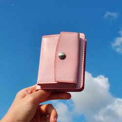 【在庫一掃】桜色短財布 イタリアンレザー 手縫い 本革 1枚目の画像