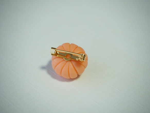 和菓子のブローチ（ヘラ切菊　ピンク） 2枚目の画像