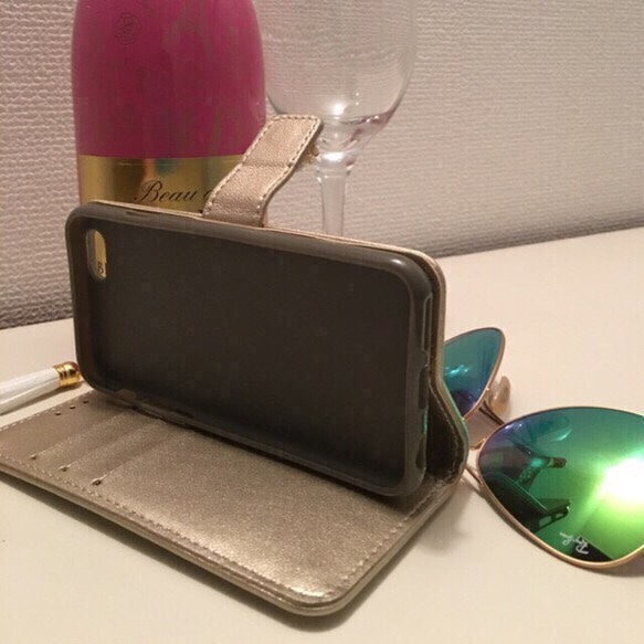 （已達到400個收藏夾！）啞光和可愛的香檳金色！ U形筆記本型智能手機套 第4張的照片