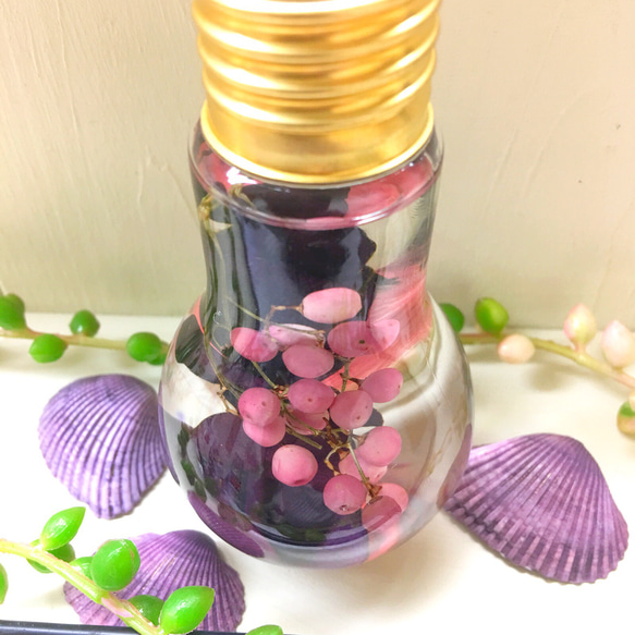 (Herbarium) 癒しのペッパーベリー紫花ミックスハーバリウム電球型ガラスボトル(pajour)(ギフト) 4枚目の画像