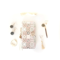 淡粉紅色地中海伊茲尼克瓷磚圖案筆記本保護殼 iPhone/Xperia/Galaxy/AQUOS 第1張的照片