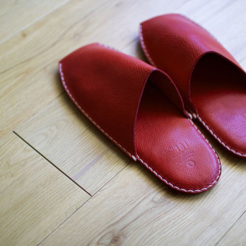 SUITROOM(スーツルーム)★バックルレザースリッパ-5.5CM 手縫いのレザースリッパ【レッド】 スリッパ・ルームシューズ No