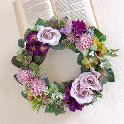 森の恵み ペッパーベリーと木の実のクリスマスリース プリザーブド