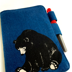手帳カバー（A6・ほぼ日手帳オリジナル・文庫本 対応）バタフライホルダー付き 〈bear blue10 〉 1枚目の画像