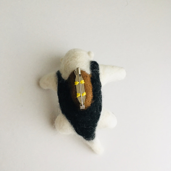 【受注制作】羊毛フェルト威嚇するミナミコアリクイくんブローチ 4枚目の画像