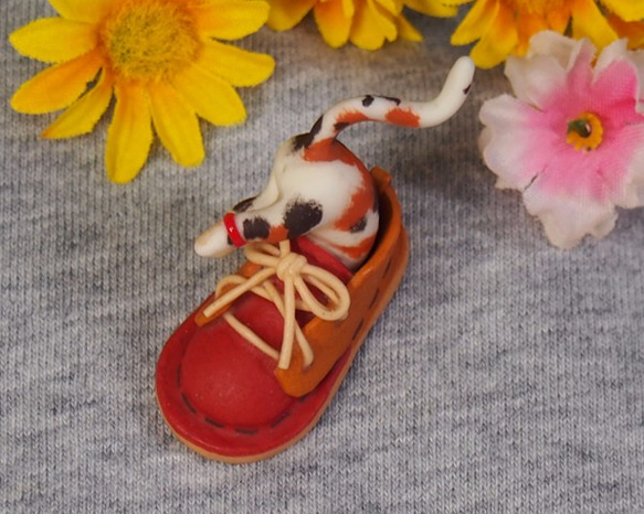 小さな靴と子猫のブローチ9 1枚目の画像