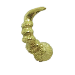 devil　立体的なハットピン　真鍮製　BRASS GOLD 3枚目の画像