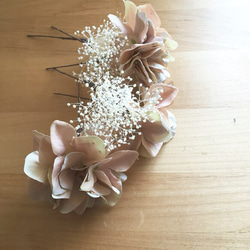 大人可愛いピンクベージュの紫陽花とかすみ草プリザのヘッドドレス✼∗ 3枚目の画像