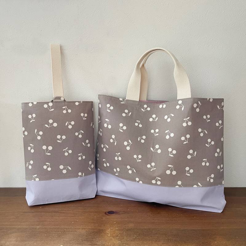 入園入学グッツ・レッスンバッグ ・上履き入れセット　チェリープリント　グレー