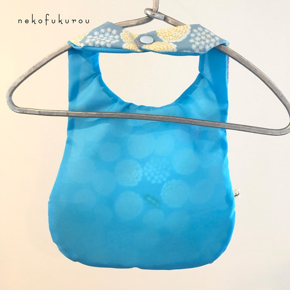 可添加嬰兒餐圍裙 Maruhana Print 淺藍色命名絲帶！ 第2張的照片