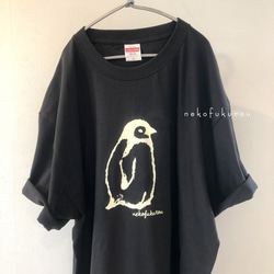 再入荷！　ゆったり　シルエット　ペンギンTシャツ　スミクロ 1枚目の画像