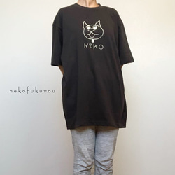 ゆったり　シルエット　ねこTシャツ　スミクロ 2枚目の画像