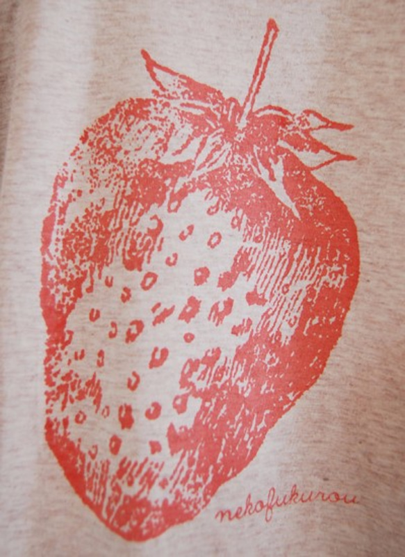 ストロベリー（100サイズ）半袖Tシャツ　オリジナルプリント 2枚目の画像